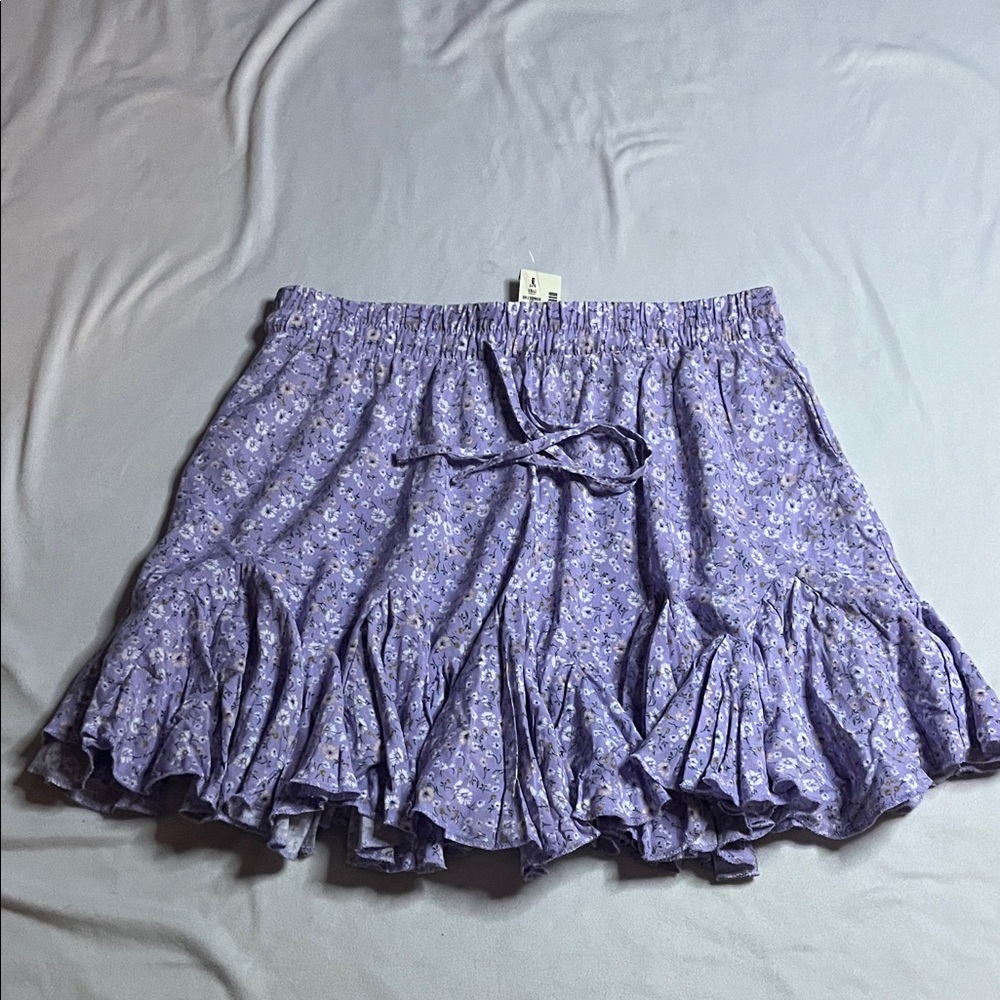 NWT Aéropostale Floral Flippy Mini Skirt .